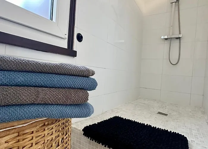 A La Ferme, T2 Weppes Apartment *